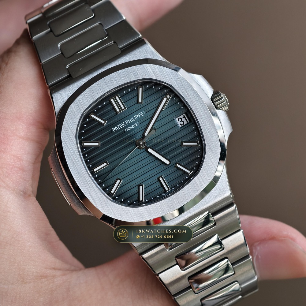 Patek Philippe Nautilus Self-Winding Ref. 5711/1A — Studio Gallery Plate III in 904L Stainless Steel Custom Architecture (115.4g Verified Mass, Patek Philippe Cal. 26-330 S C / Cal. 324 S C - 21K Gold Rotor)