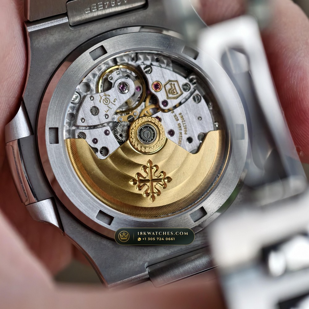 Patek Philippe Nautilus Self-Winding Ref. 5711/1A — Studio Gallery Plate VI in 904L Stainless Steel Custom Architecture (115.4g Verified Mass, Patek Philippe Cal. 26-330 S C / Cal. 324 S C - 21K Gold Rotor)
