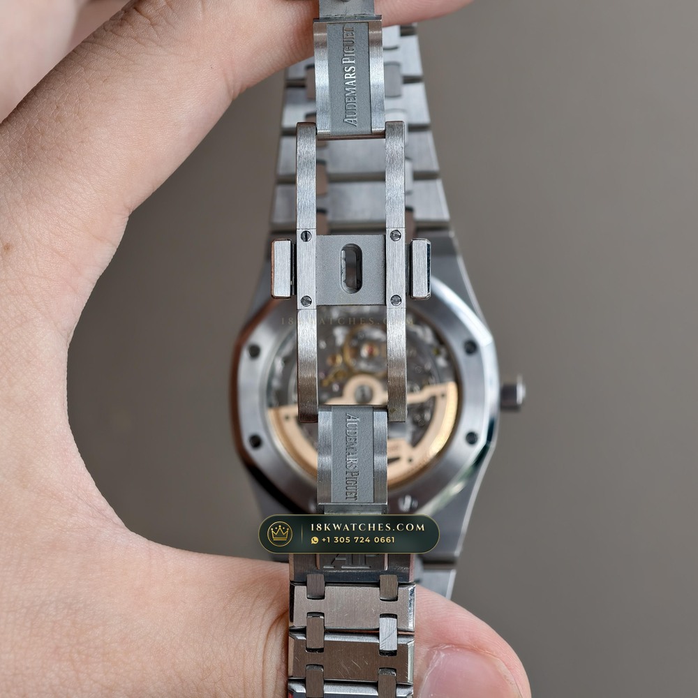 Audemars Piguet Royal Oak Jumbo Extra-Thin 39mm Custom Tapestry Dial 5-Axis CNC Case Ref. 15202ST.OO.1240ST.01 — Studio Gallery Plate IX in 904L Stainless Steel Custom Architecture (103.5g Verified Mass, Audemars Piguet Cal. 2121 Ultra-Thin)