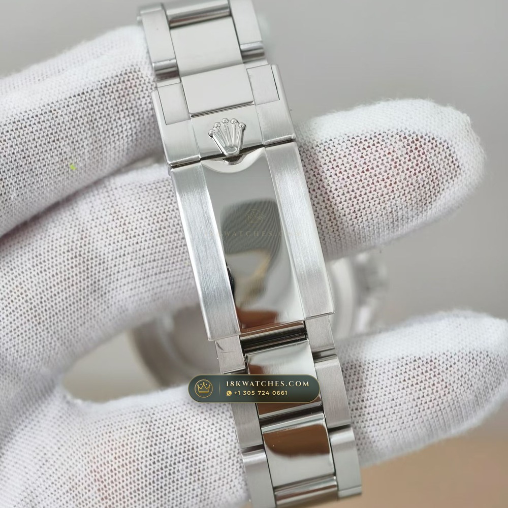 Rolex Cosmograph Daytona 950 Platinum Ref. 116506 — Studio Gallery Plate VI in 950 Platinum Pt950 (282.1g Verified Mass, Rolex Manufacture Cal. 4130 - 72h Power Reserve)
