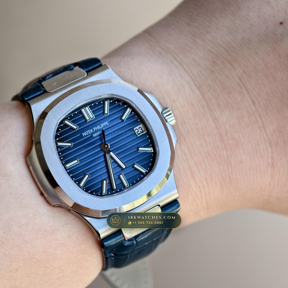 Patek Philippe Nautilus Self-Winding 41mm 18K White Gold Ref. 5811/1G-001 — Studio Gallery Plate VIII in 18K White Gold Au750 (112.2g Verified Mass, Patek Philippe Cal. 26-330 S C - 21K Gold Rotor)