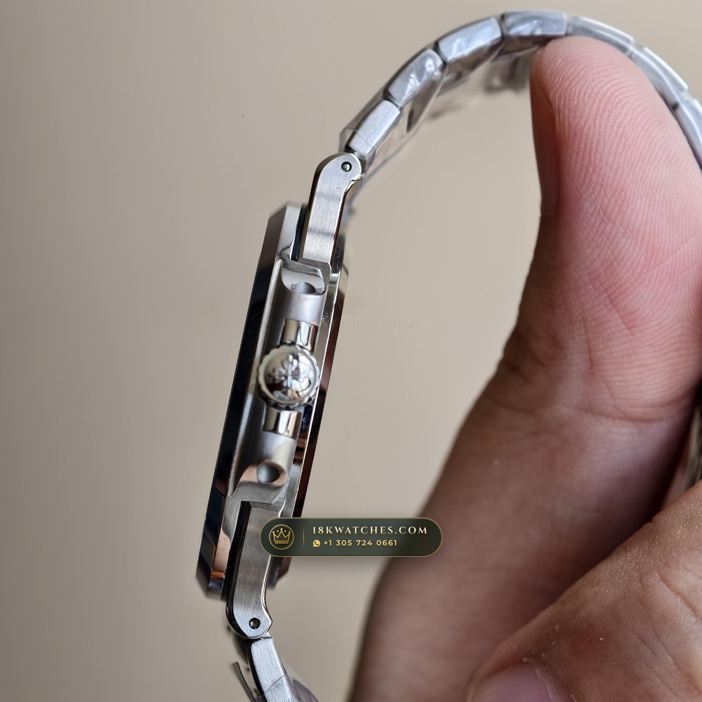 Patek Philippe Nautilus Self-Winding Ref. 5711/1A-001 — Studio Gallery Plate V in 904L Stainless Steel Custom Architecture (114.6g Verified Mass, Patek Philippe Cal. 26-330 S C / Cal. 324 S C - 21K Gold Rotor)