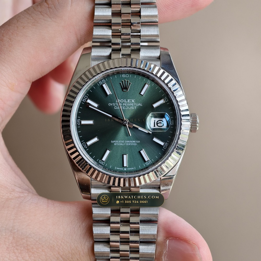 Rolex Datejust 41 Sunray Emerald / Khaki Green Dial Ref. 126334