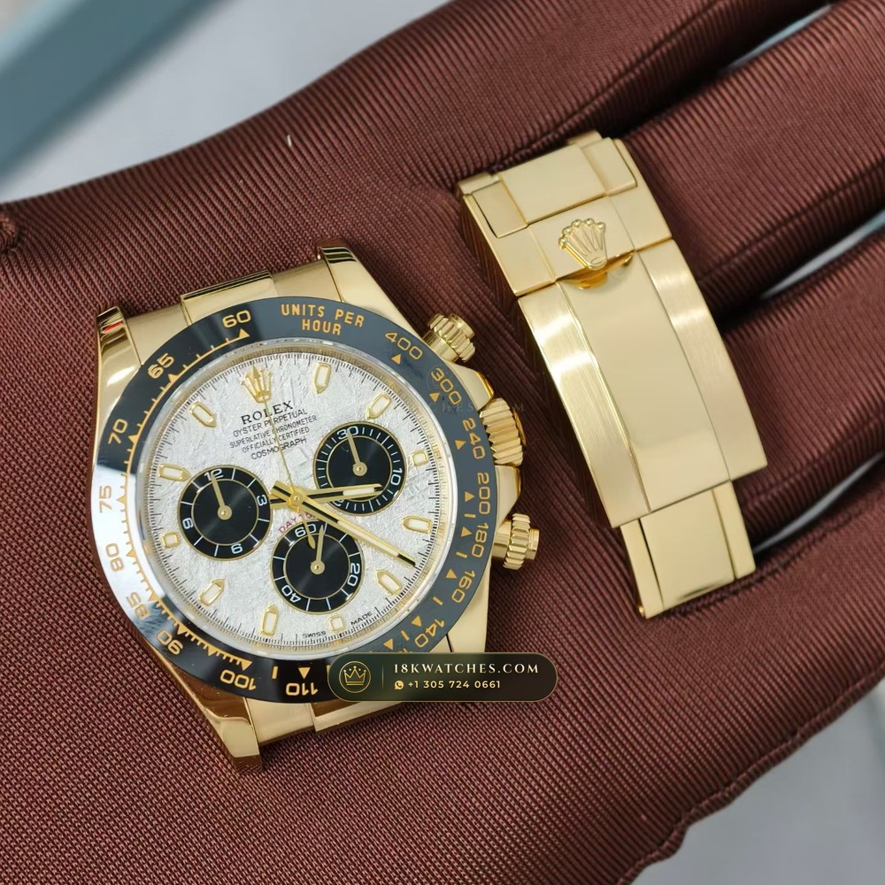 Rolex Cosmograph Daytona Gibeon Meteorite Dial 18K Yellow Gold Ref. 116518LN — Studio Gallery Plate II in 18K Yellow Gold Au750 (160.3g Verified Mass, Rolex Manufacture Cal. 4130 - 72h Power Reserve)