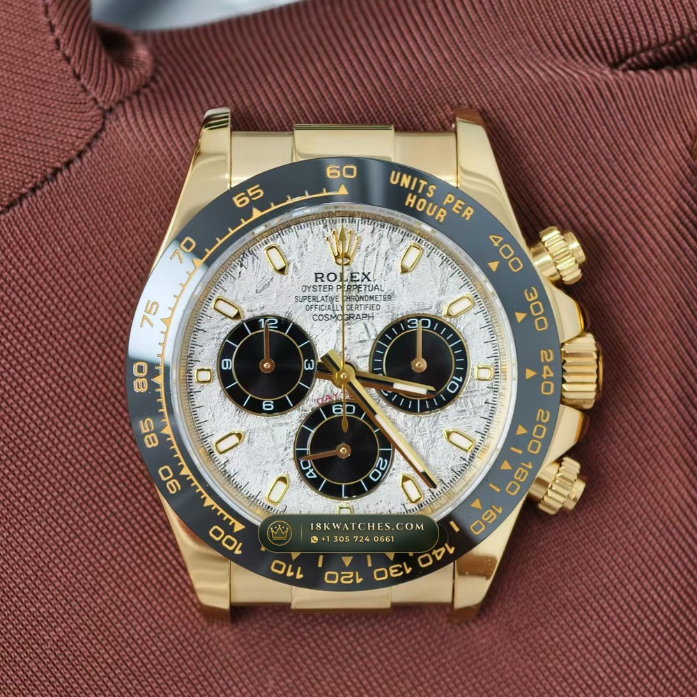 Rolex Cosmograph Daytona Gibeon Meteorite Dial 18K Yellow Gold Ref. 116518LN — Studio Gallery Plate III in 18K Yellow Gold Au750 (160.3g Verified Mass, Rolex Manufacture Cal. 4130 - 72h Power Reserve)