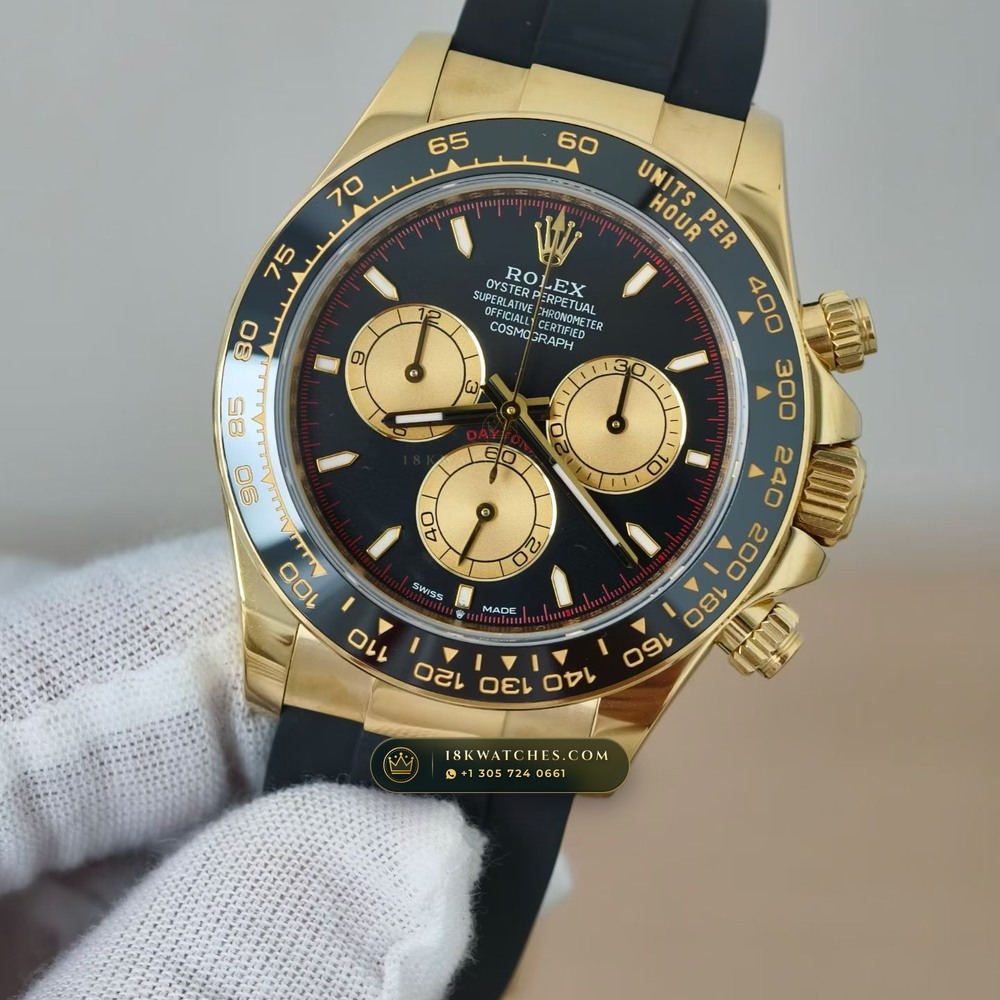 Rolex Cosmograph Daytona 18K Yellow Gold Free-Sprung Calibre Ref. 126518LN — Studio Gallery Plate III in 18K Yellow Gold Au750 (160.6g Verified Mass, Rolex Manufacture Cal. 4131 - 72h Power Reserve)