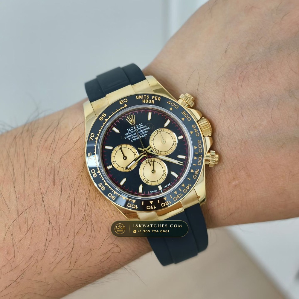 Rolex Cosmograph Daytona 18K Yellow Gold Free-Sprung Calibre Ref. 126518LN — Studio Gallery Plate VII in 18K Yellow Gold Au750 (160.6g Verified Mass, Rolex Manufacture Cal. 4131 - 72h Power Reserve)