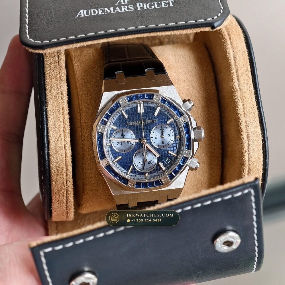 Audemars Piguet Royal Oak Selfwinding Chronograph 41mm Diamond-Set Bezel 18K White Gold Ref. 26240BC.SS.1320BC.01 — Studio Gallery Plate XI in 18K White Gold Au750 (158.7g Verified Mass, Audemars Piguet Cal. 4401 Flyback Chronograph)
