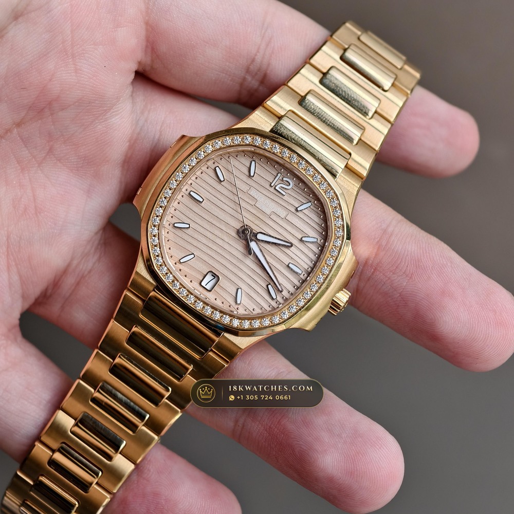 Patek Philippe Nautilus Ladies Automatic 18K Rose Gold Ref. 7118/1R — Studio Gallery Plate III in 18K Rose Gold Au750 (145.9g Verified Mass, Patek Philippe Cal. 324 S C - 21K Gold Rotor)