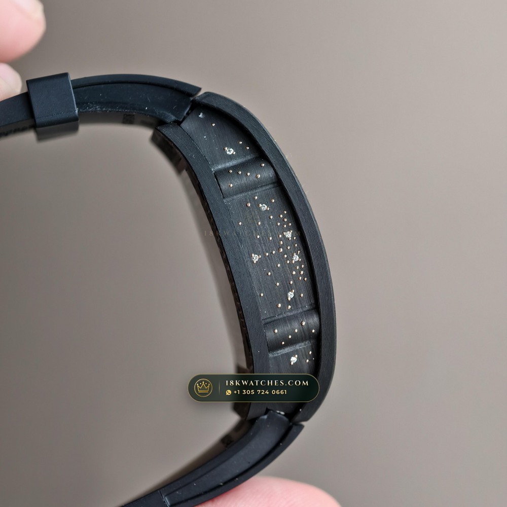 Richard Mille RM 07-01 Automatic Tonneau Dark Night Carbon TPT & Gold Leaf — Studio Gallery Plate IV in Carbon TPT & Grade 5 Titanium (58.1g Verified Mass, Richard Mille Cal. CRMA2 Variable-Geometry Rotor)