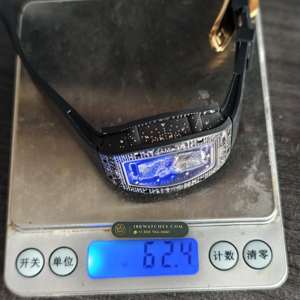 Richard Mille RM 07-01 Automatic Tonneau Dark Night Carbon TPT & Gold Leaf — Studio Gallery Plate IX in Carbon TPT & Grade 5 Titanium (58.1g Verified Mass, Richard Mille Cal. CRMA2 Variable-Geometry Rotor)