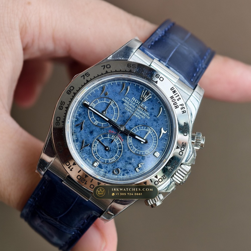 Rolex Cosmograph Daytona Blue Sodalite Stone Dial 18K White Gold Ref. 116589SACI — Studio Gallery Plate III in 18K White Gold Au750 (153.2g Verified Mass, Rolex Manufacture Cal. 4130 - 72h Power Reserve)