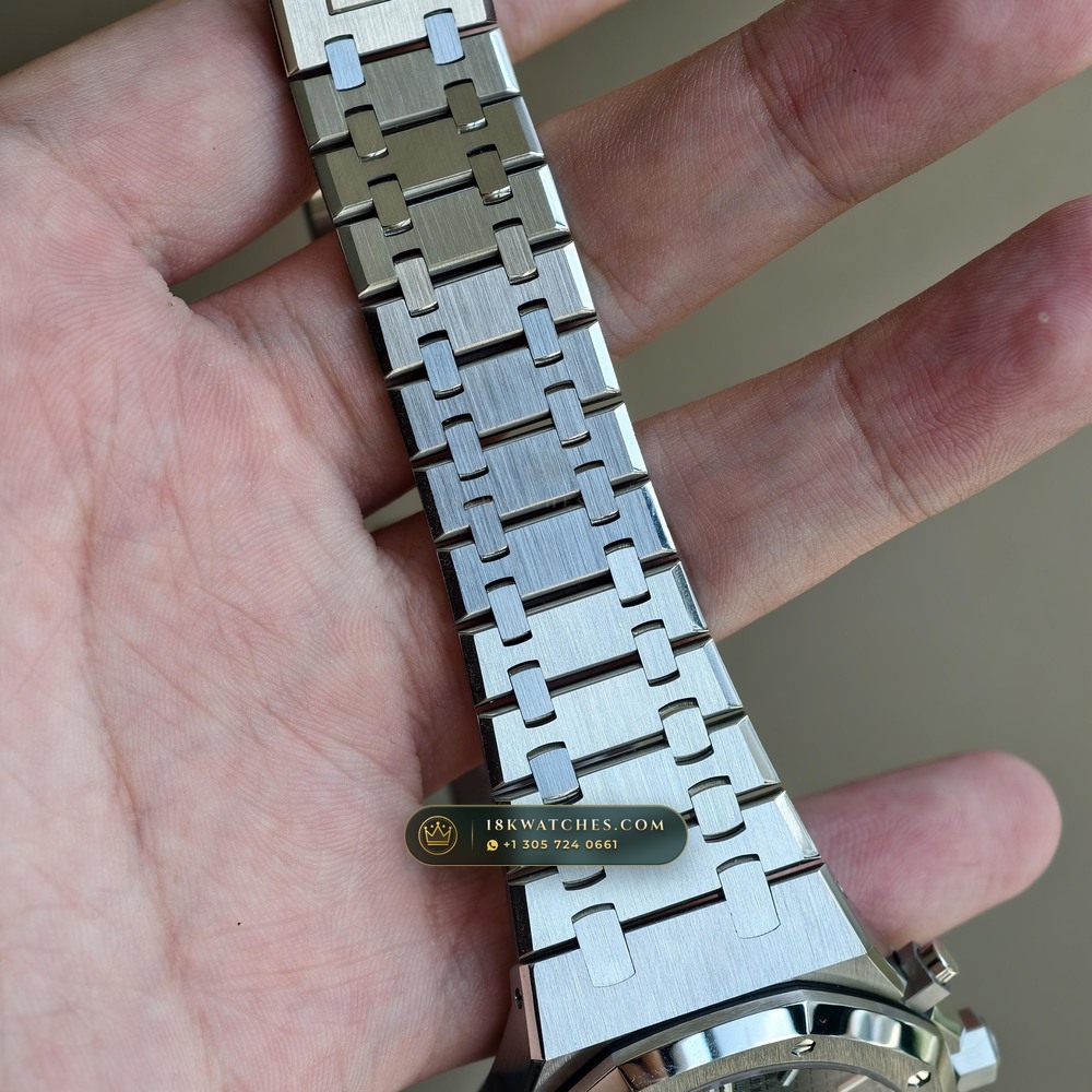 Audemars Piguet Royal Oak Selfwinding Chronograph 41mm Ref. 26240ST — Studio Gallery Plate XI in 904L Stainless Steel Custom Architecture (180.6g Verified Mass, Audemars Piguet Cal. 4401 Flyback Chronograph)