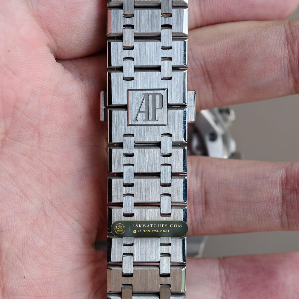 Audemars Piguet Royal Oak Selfwinding Chronograph 41mm Ref. 26240ST — Studio Gallery Plate XII in 904L Stainless Steel Custom Architecture (180.6g Verified Mass, Audemars Piguet Cal. 4401 Flyback Chronograph)