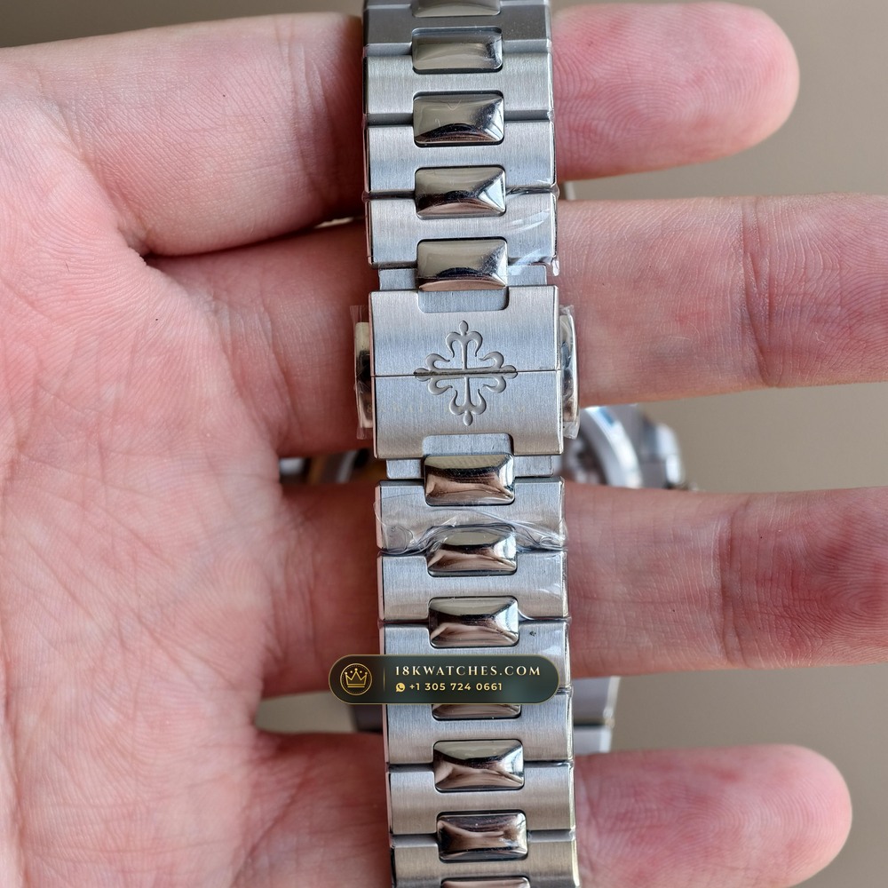 Patek Philippe Nautilus Moonphase & Power Reserve Custom SW Dial Free-Sprung Calibre Ref. 5712/1A — Studio Gallery Plate VIII in 904L Stainless Steel Custom Architecture (116.3g Verified Mass, Patek Philippe Cal. 240 PS IRM C LU - 22K Gold Micro-Rotor)