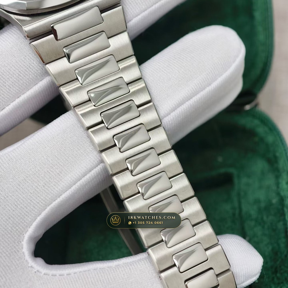 Patek Philippe Nautilus Self-Winding Tiffany Blue Dial Ref. 5711/1A-018 — Studio Gallery Plate VIII in 904L Stainless Steel Custom Architecture (114.6g Verified Mass, Patek Philippe Cal. 26-330 S C / Cal. 324 S C - 21K Gold Rotor)