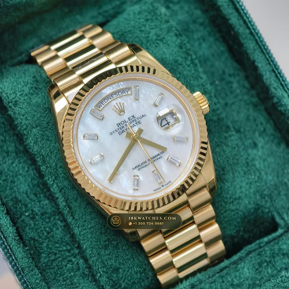 Rolex Day-Date 36 Iridescent Natural Mother-of-Pearl Dial 18K Yellow Gold Ref. 128238 — Studio Gallery Plate IV in 18K Yellow Gold Au750 (183.4g Verified Mass, Rolex Manufacture Cal. 3255 - 70h Power Reserve)