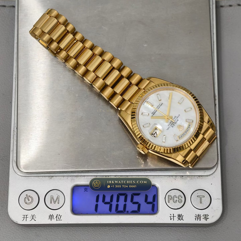 Rolex Day-Date 36 Iridescent Natural Mother-of-Pearl Dial 18K Yellow Gold Ref. 128238 — Studio Gallery Plate IX in 18K Yellow Gold Au750 (183.4g Verified Mass, Rolex Manufacture Cal. 3255 - 70h Power Reserve)