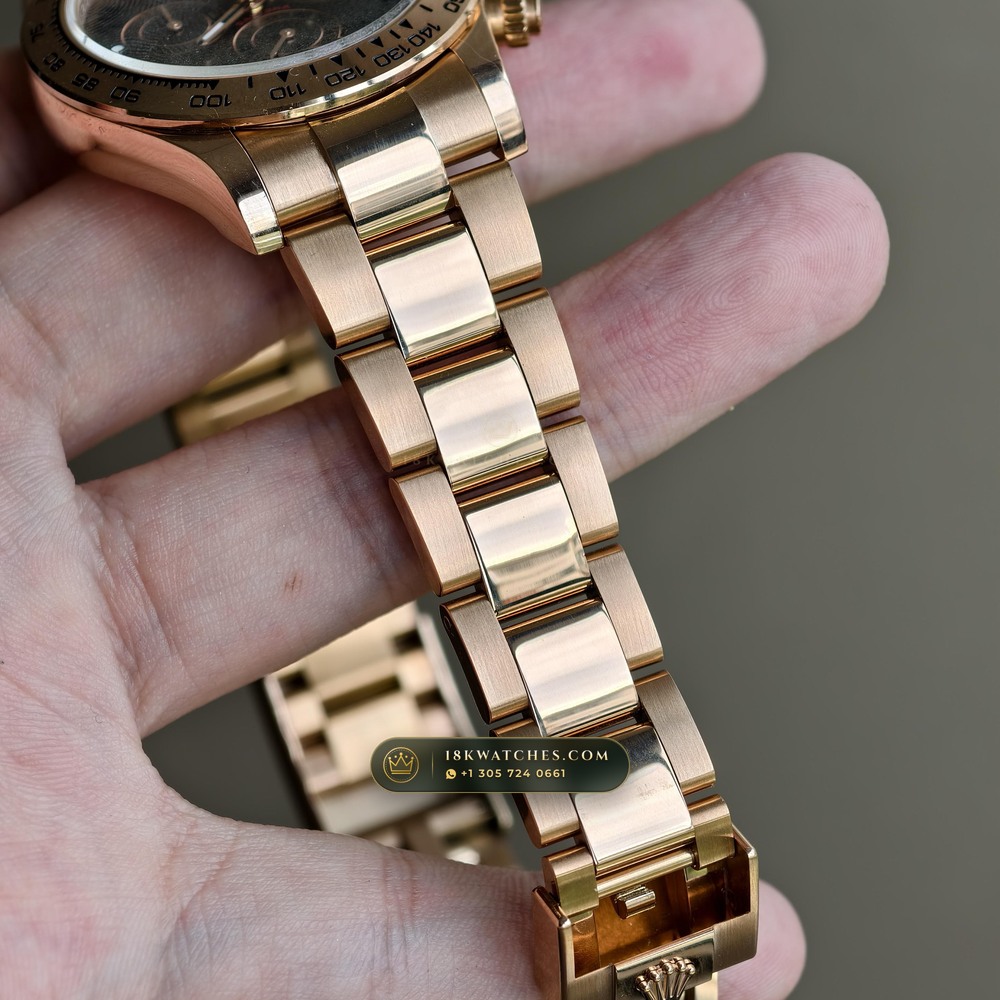 Rolex Cosmograph Daytona 18K Everose Gold Ref. 116505 — Studio Gallery Plate VII in 18K Rose Gold Au750 (216.6g Verified Mass, Rolex Manufacture Cal. 4130 - 72h Power Reserve)