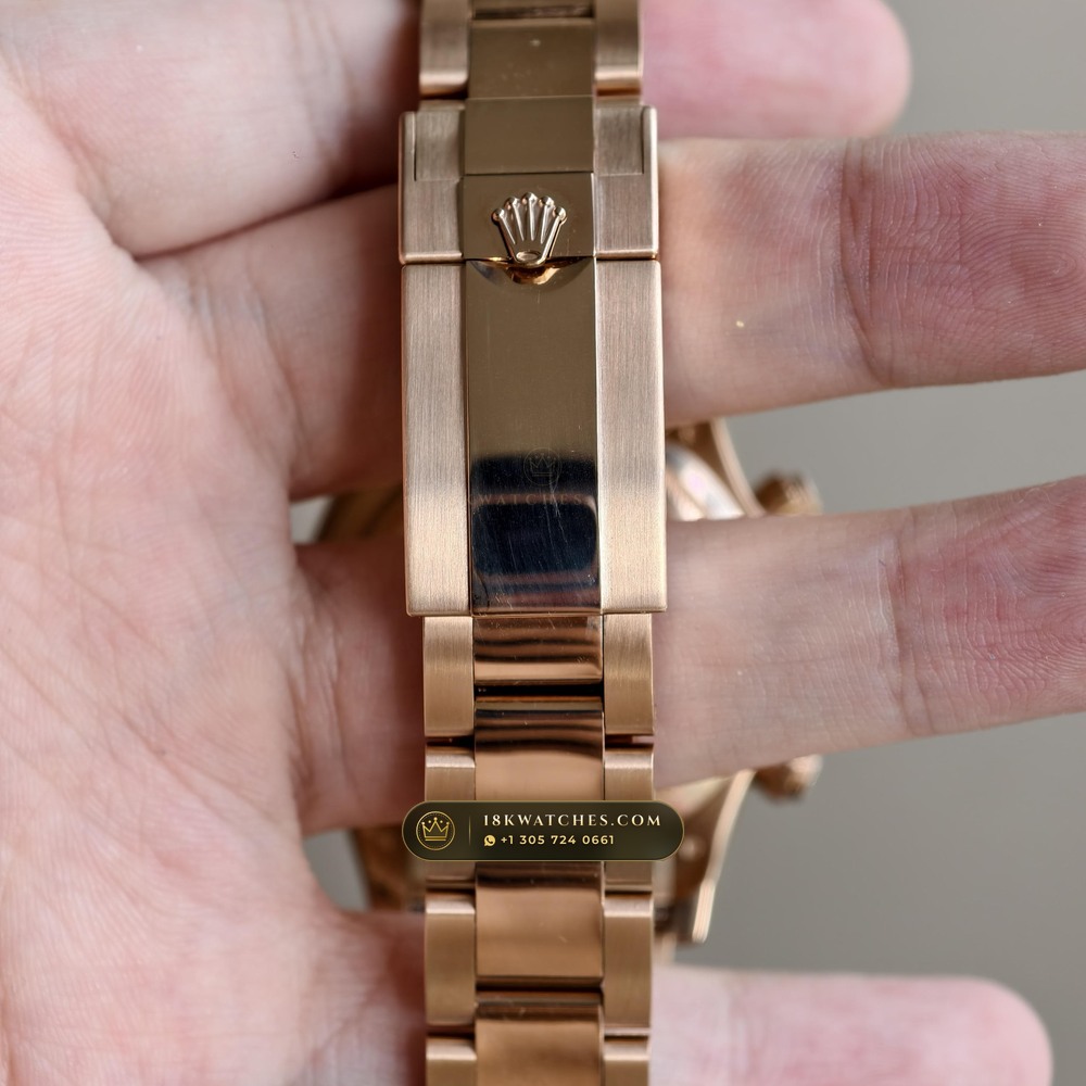 Rolex Cosmograph Daytona 18K Everose Gold Ref. 116505 — Studio Gallery Plate VIII in 18K Rose Gold Au750 (216.6g Verified Mass, Rolex Manufacture Cal. 4130 - 72h Power Reserve)