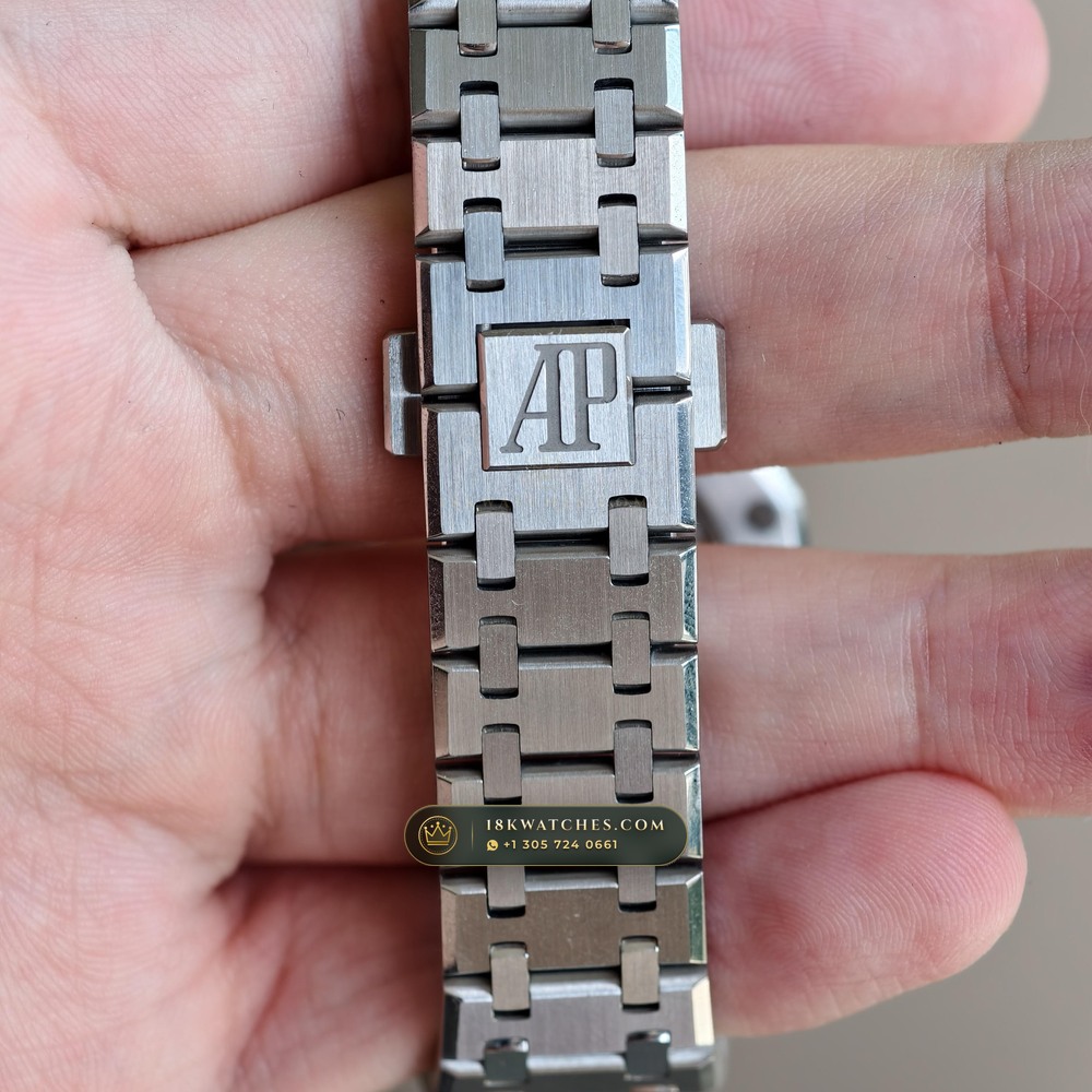 Audemars Piguet Royal Oak Selfwinding 37mm Sunburst Rhodium / Slate Grey Dial Ref. 15450ST — Studio Gallery Plate X in 904L Stainless Steel Custom Architecture (132.2g Verified Mass, Audemars Piguet Cal. 3120 / Cal. 5900)