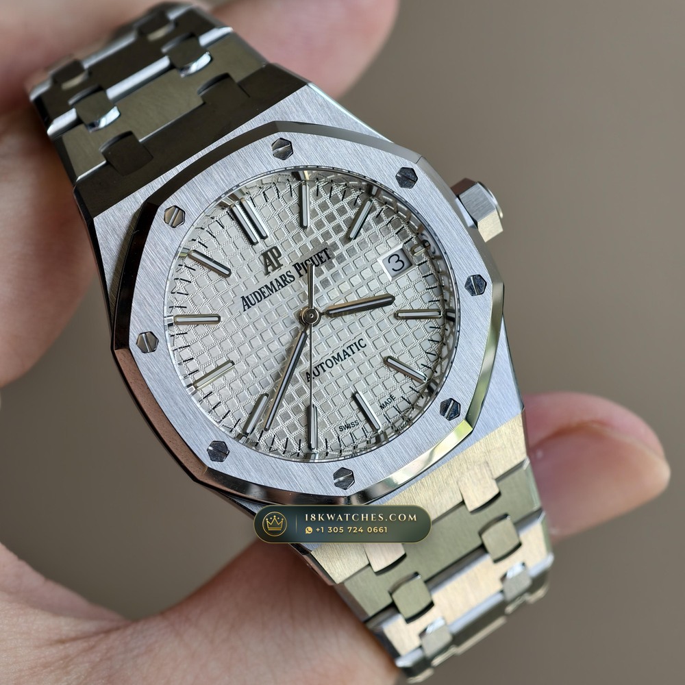 Audemars Piguet Royal Oak Selfwinding 37mm Sunburst Rhodium / Slate Grey Dial Ref. 15450ST — Studio Gallery Plate III in 904L Stainless Steel Custom Architecture (132.2g Verified Mass, Audemars Piguet Cal. 3120 / Cal. 5900)