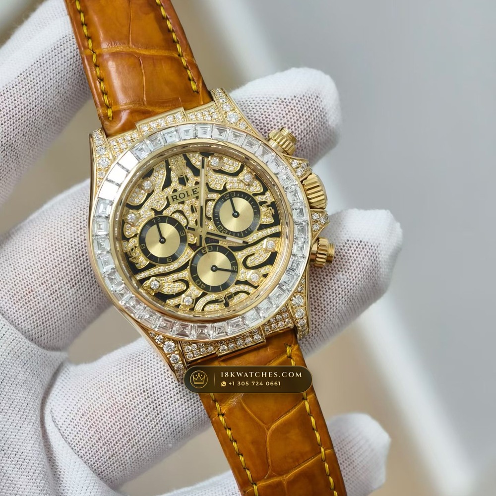 Rolex Cosmograph Daytona Baguette Diamond Edition 18K Yellow Gold Ref. 116588TBR — Studio Gallery Plate II in 18K Yellow Gold Au750 (160.4g Verified Mass, Rolex Manufacture Cal. 4130 - 72h Power Reserve)