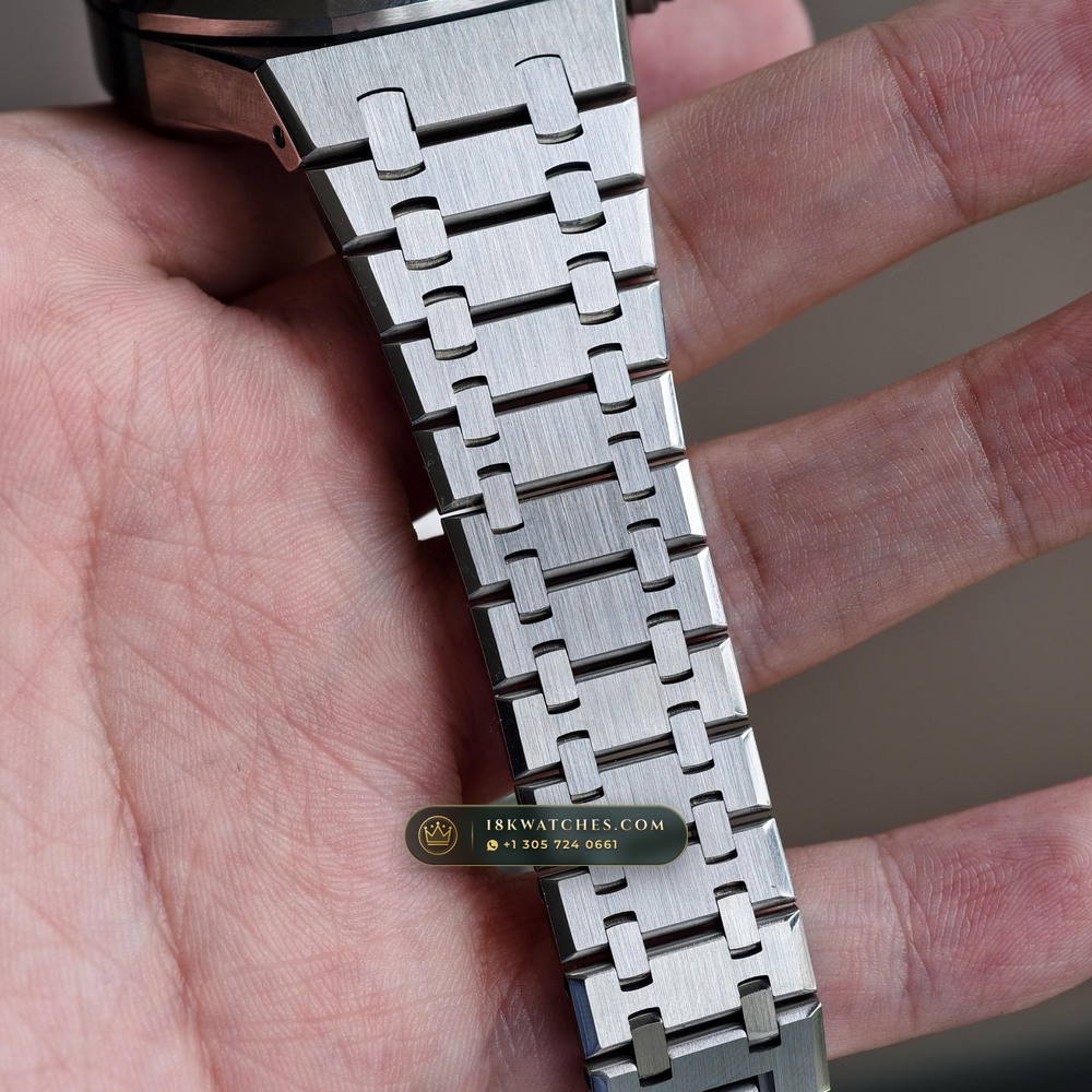 Audemars Piguet Royal Oak Selfwinding Chronograph 41mm Custom Tapestry Dial Deep Crystal Optics Ref. 26240ST — Studio Gallery Plate X in 904L Stainless Steel Custom Architecture (180.6g Verified Mass, Audemars Piguet Cal. 4401 Flyback Chronograph)