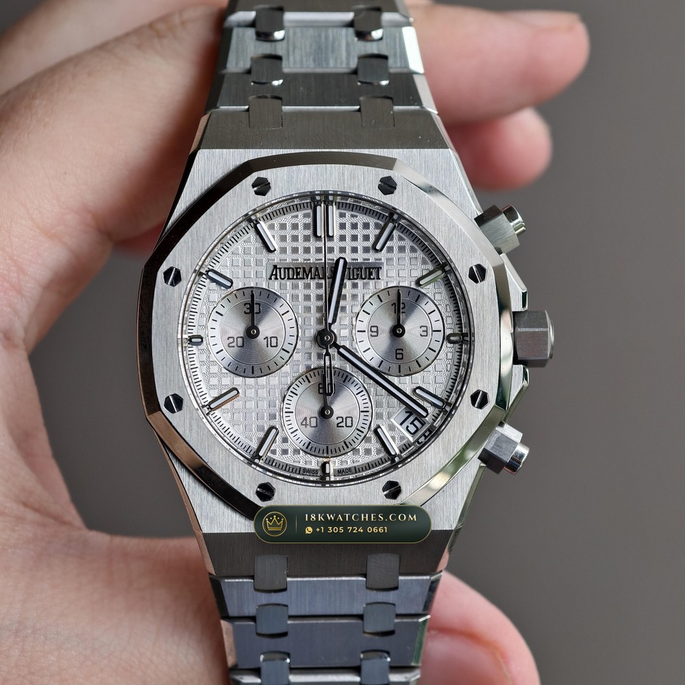 Audemars Piguet Royal Oak Selfwinding Chronograph 41mm Custom Tapestry Dial Deep Crystal Optics Ref. 26240ST