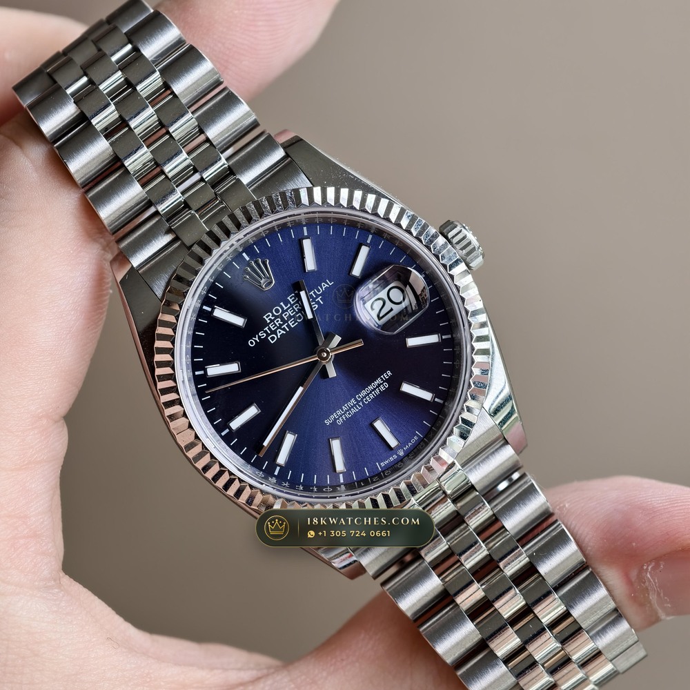 Rolex Datejust 36 Graduated Royal Blue Sunburst Dial Ref. 126231 — Studio Gallery Plate II in 18K Gold & 904L Oystersteel Rolesor (130.7g Verified Mass, Rolex Manufacture Cal. 3235 - 70h Power Reserve)