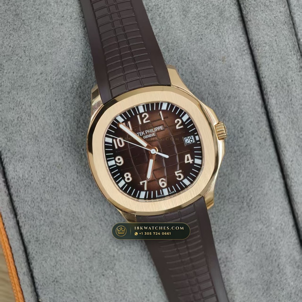 Patek Philippe Aquanaut Extra-Large Self-Winding 18K Rose Gold Custom SW Dial Free-Sprung Calibre Ref. 5167R — Studio Gallery Plate II in 18K Rose Gold Au750 (108.2g Verified Mass, Patek Philippe Cal. 324 S C - 21K Gold Rotor)