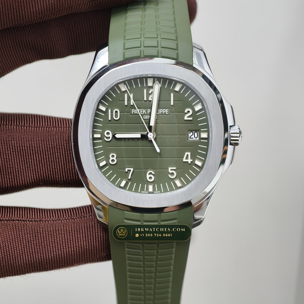 Patek Philippe Aquanaut Jumbo 42.2mm 18K White Gold Free-Sprung Calibre Ref. 5168G