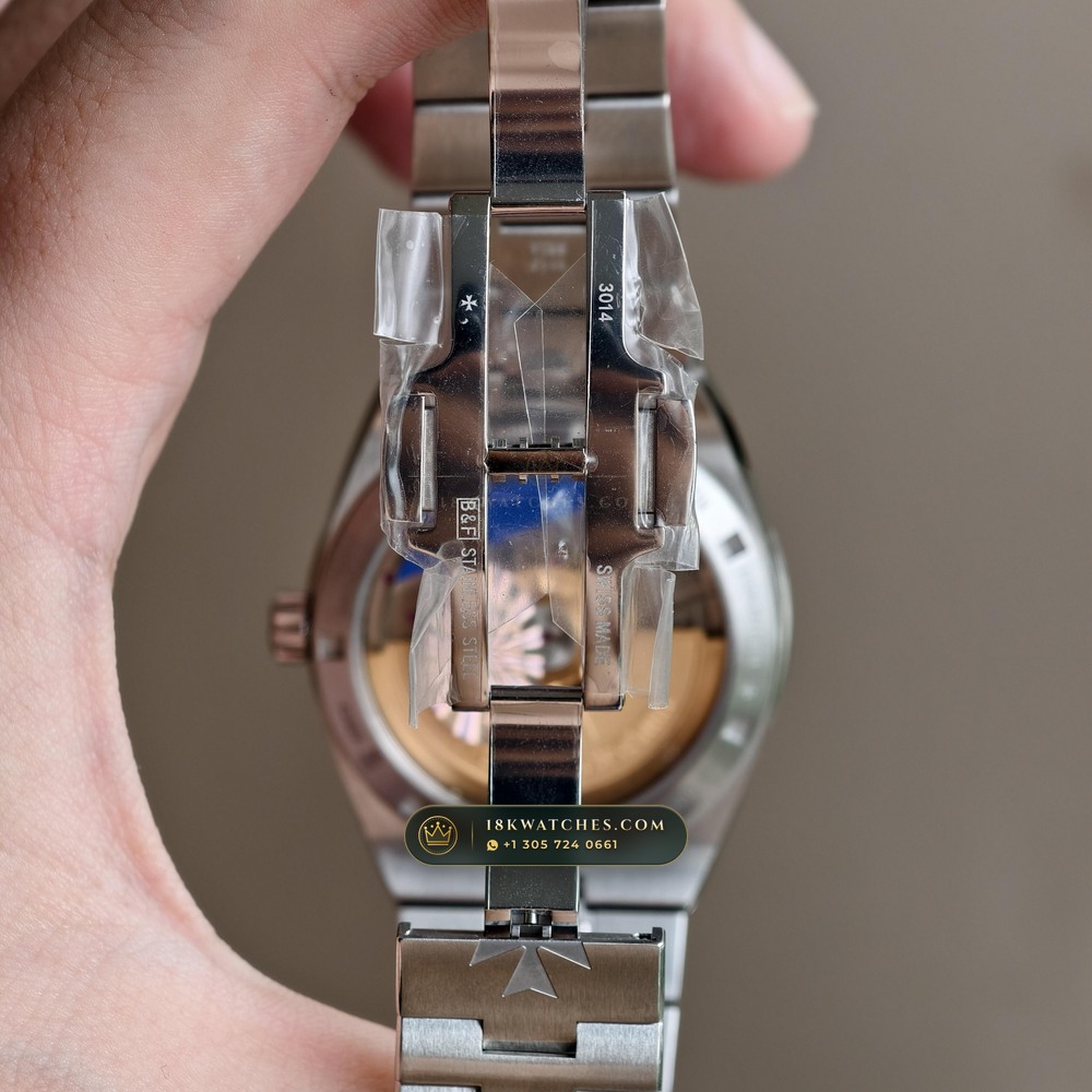 Vacheron Constantin Overseas Self-Winding 41mm Geneva Atelier Spec Ref. 4500V/110A-B128 — Studio Gallery Plate IX in 904L Stainless Steel Custom Architecture (152.2g Verified Mass, Vacheron Constantin Cal. 5100 - 22K Gold Maltese Rotor)
