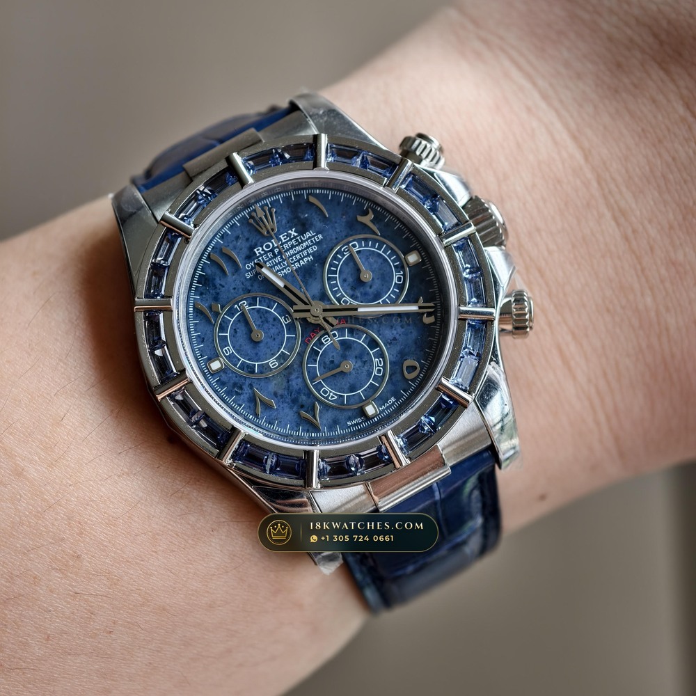 Rolex Cosmograph Daytona Blue Sodalite Stone Dial Diamond-Set Bezel 18K White Gold Ref. 116589SACI — Studio Gallery Plate XI in 18K White Gold Au750 (153.8g Verified Mass, Rolex Manufacture Cal. 4130 - 72h Power Reserve)