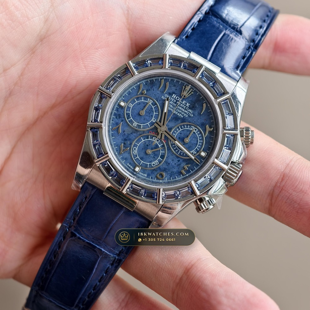 Rolex Cosmograph Daytona Blue Sodalite Stone Dial Diamond-Set Bezel 18K White Gold Ref. 116589SACI — Studio Gallery Plate VI in 18K White Gold Au750 (153.8g Verified Mass, Rolex Manufacture Cal. 4130 - 72h Power Reserve)