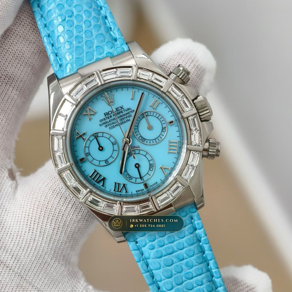 Rolex Cosmograph Daytona Natural Turquoise Dial 18K White Gold Ref. 116589BR — Studio Gallery Plate II in 18K White Gold Au750 (160.7g Verified Mass, Rolex Manufacture Cal. 4130 - 72h Power Reserve)
