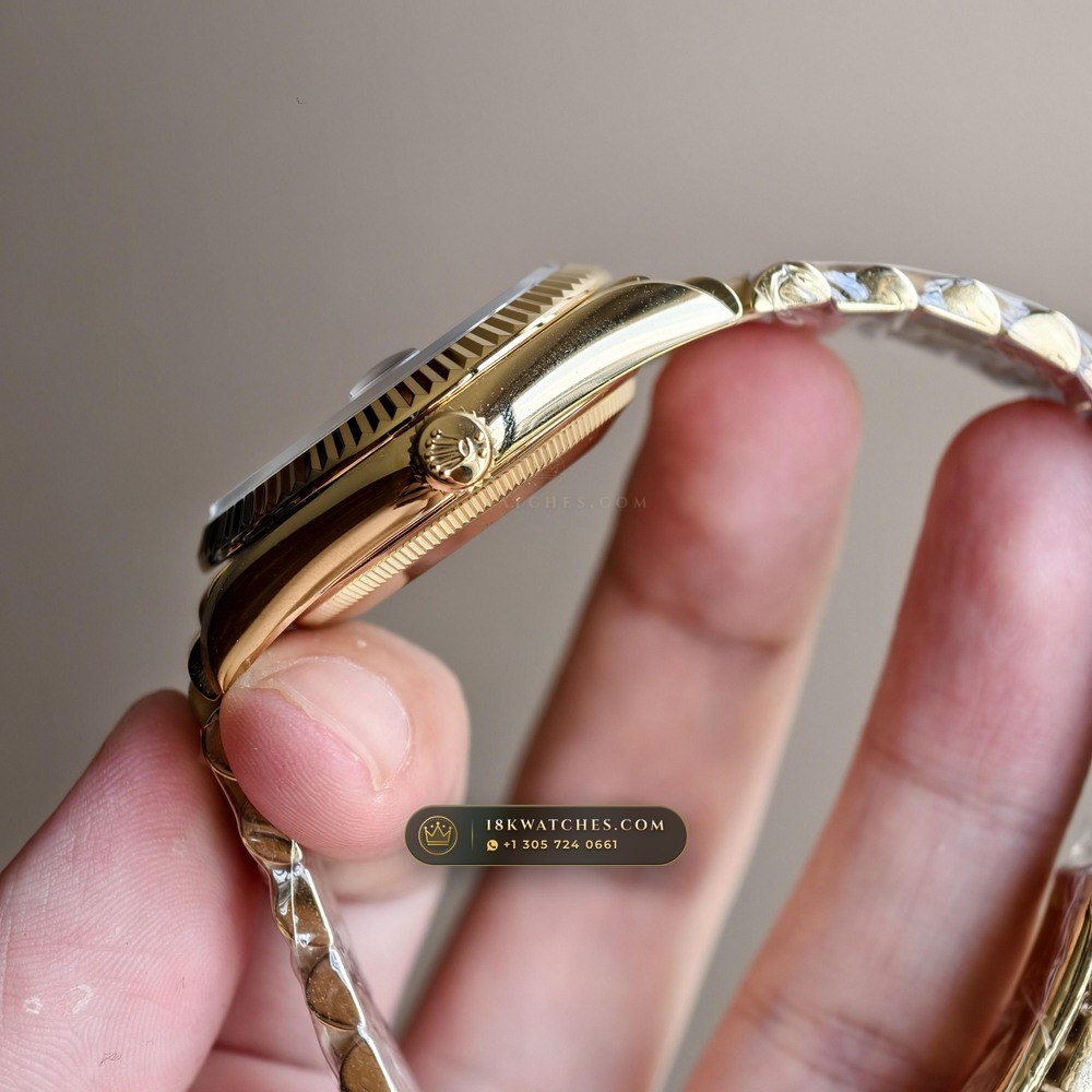 Rolex Day-Date 36 Natural Ferrite Stone Dial 18K Yellow Gold Deep Crystal Optics Ref. 18238 — Studio Gallery Plate V in 18K Yellow Gold Au750 (141.8g Verified Mass, Rolex Manufacture Cal. 3155)