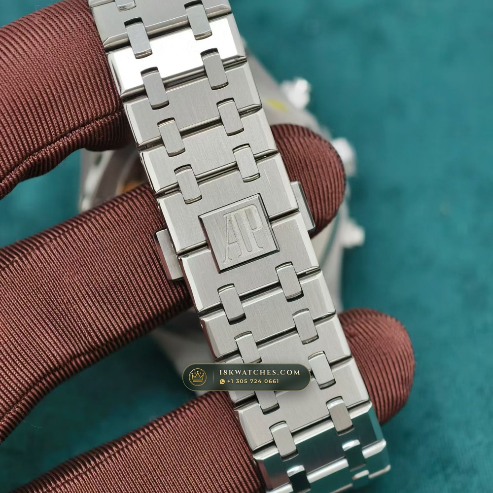 Audemars Piguet Royal Oak Selfwinding Chronograph 41mm Ref. 26240ST.OO.1320ST.08 — Studio Gallery Plate VIII in 904L Stainless Steel Custom Architecture (180.5g Verified Mass, Audemars Piguet Cal. 4401 Flyback Chronograph)