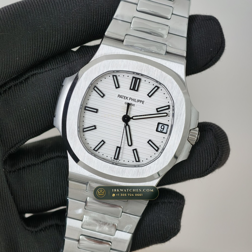 Patek Philippe Nautilus Self-Winding Ref. 5711A — Studio Gallery Plate III in 904L Stainless Steel Custom Architecture (115.0g Verified Mass, Patek Philippe Cal. 26-330 S C / Cal. 324 S C - 21K Gold Rotor)