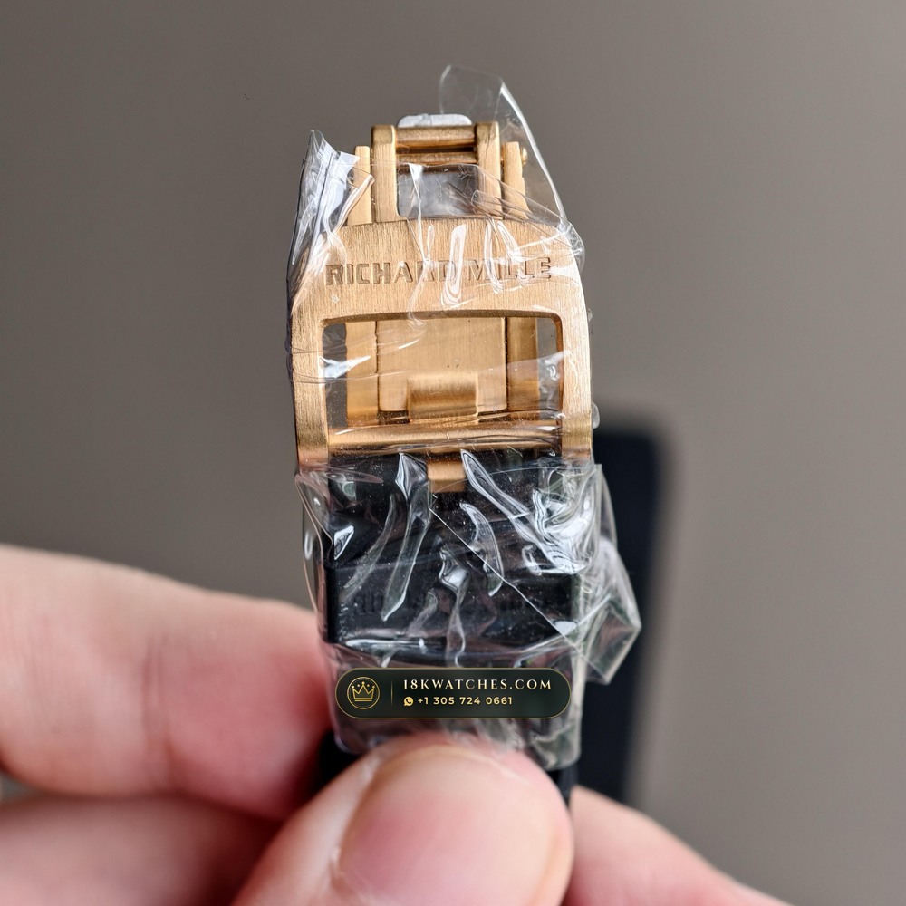 Richard Mille RM 07-01 Automatic Tonneau Misty Night Carbon TPT & Gold Leaf — Studio Gallery Plate VIII in Carbon TPT & Grade 5 Titanium (58.0g Verified Mass, Richard Mille Cal. CRMA2 Variable-Geometry Rotor)