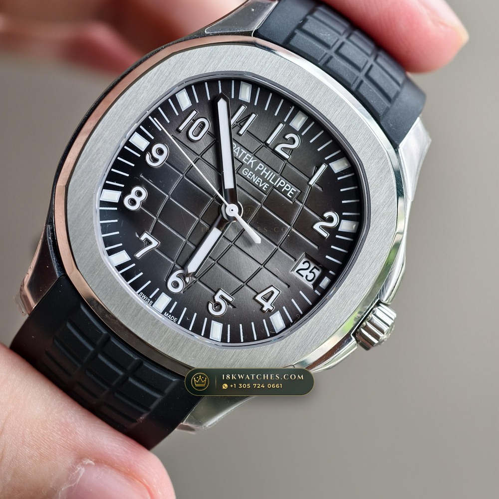 Patek Philippe Aquanaut Extra-Large Self-Winding Custom SW Dial Free-Sprung Calibre Ref. 5167A — Studio Gallery Plate III in 904L Stainless Steel Custom Architecture (79.4g Verified Mass, Patek Philippe Cal. 324 S C - 21K Gold Rotor)