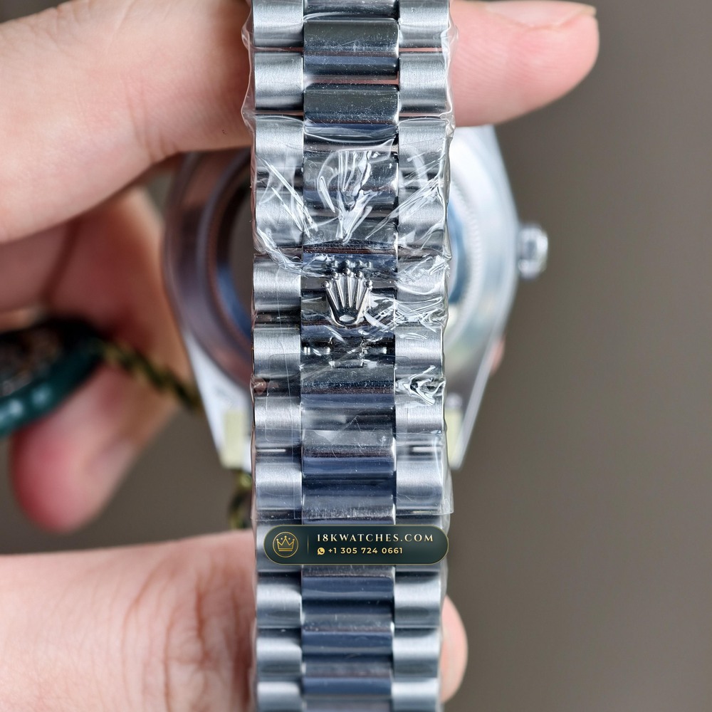 Rolex Day-Date 40 Baguette Emerald Bezel 950 Platinum Ref. 228396TEM — Studio Gallery Plate X in 950 Platinum Pt950 (280.7g Verified Mass, Rolex Manufacture Cal. 3255 - 70h Power Reserve)