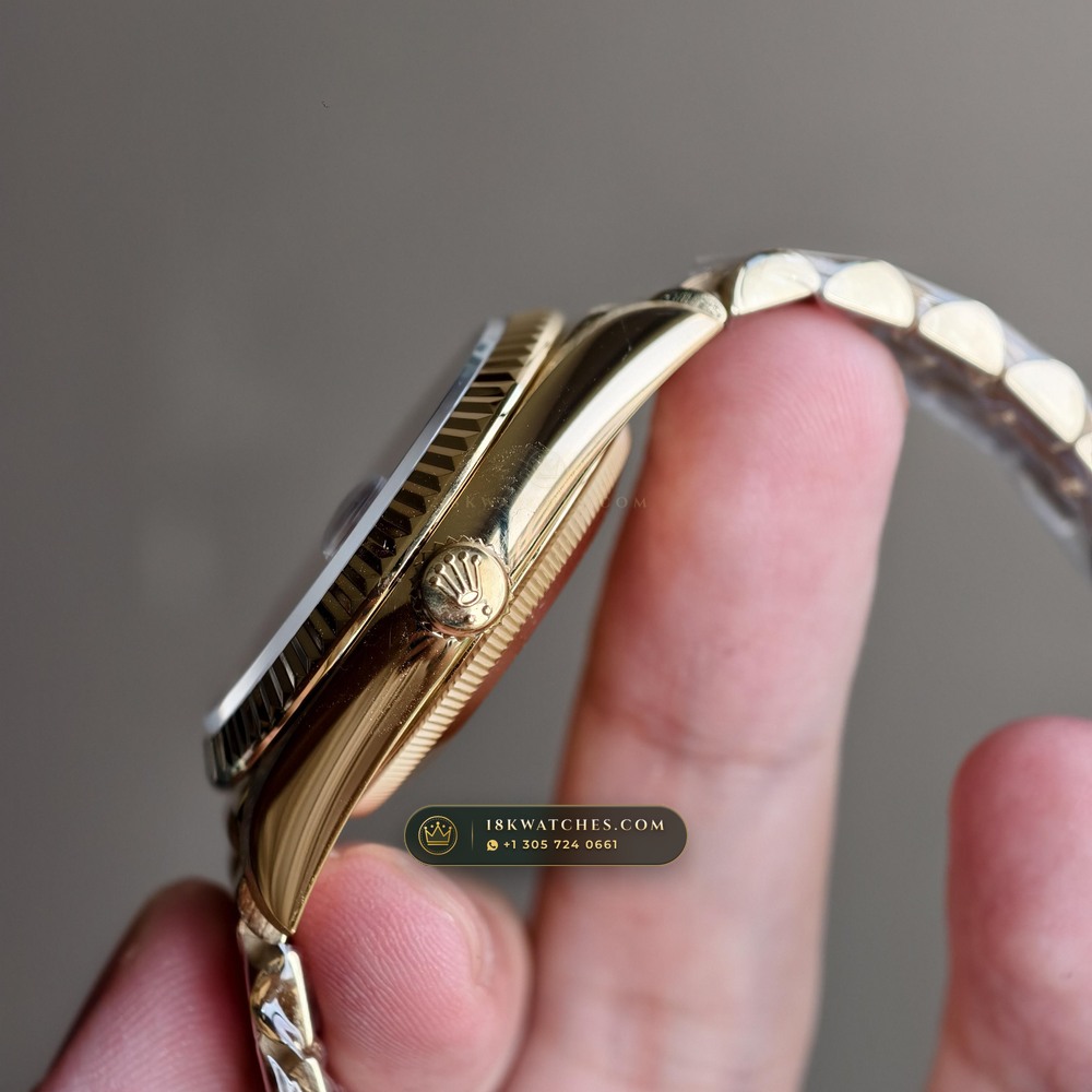 Rolex Day-Date 36 Coral Red Stella Lacquer Dial 18K Yellow Gold Ref. 18238 — Studio Gallery Plate V in 18K Yellow Gold Au750 (141.5g Verified Mass, Rolex Manufacture Cal. 3155)
