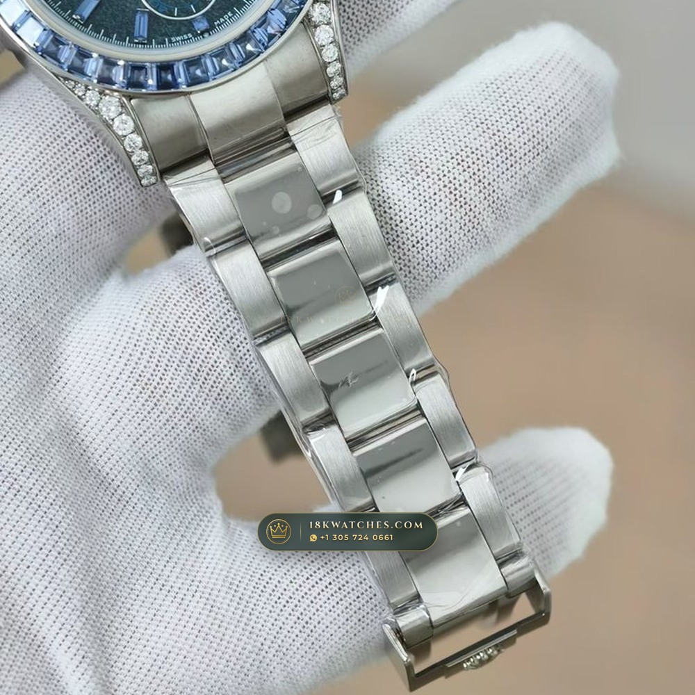 Rolex Cosmograph Daytona Off-Catalogue Blue Sapphire Bezel & Obsidian Dial 18K White Gold Ref. 126599TSA — Studio Gallery Plate V in 18K White Gold Au750 (216.7g Verified Mass, Rolex Manufacture Cal. 4131 - 72h Power Reserve)