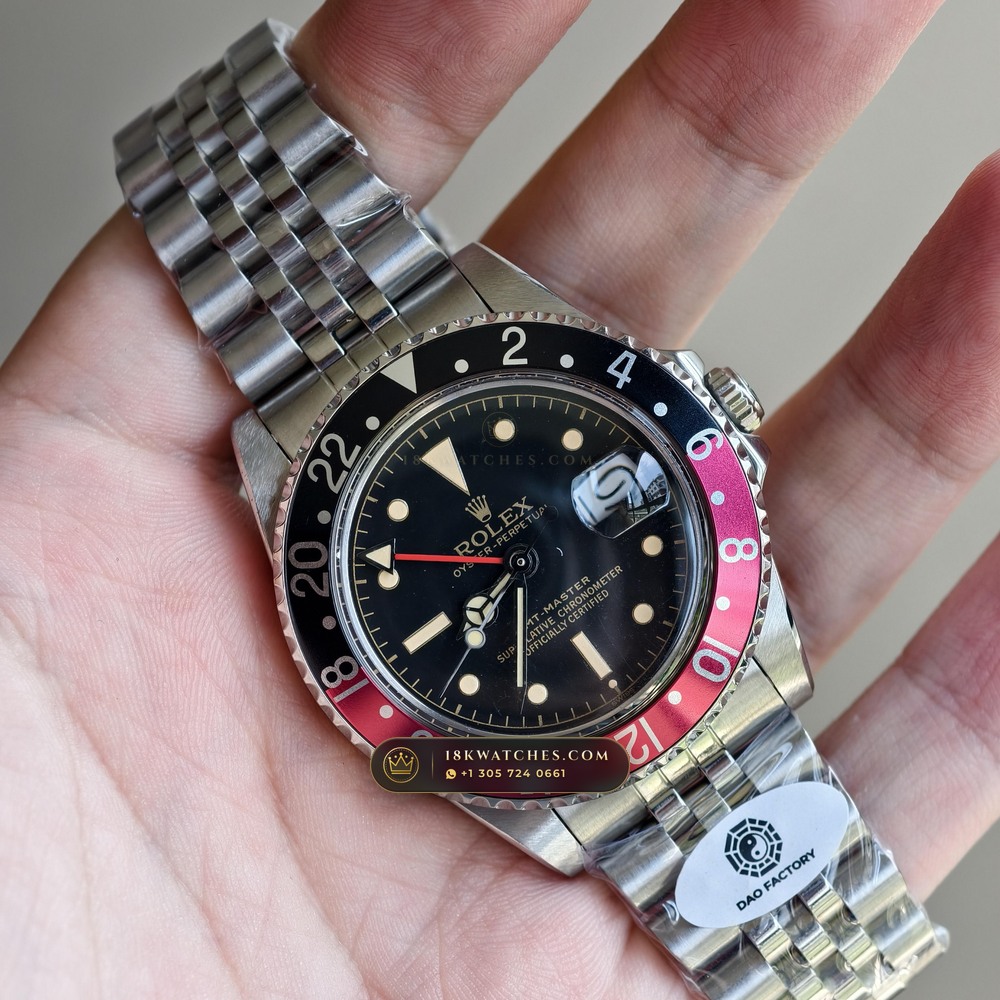Rolex GMT-Master Vintage Coke Red & Black Bezel Ref. 1675 — Studio Gallery Plate III in 904L Stainless Steel Custom Architecture (114.2g Verified Mass, Rolex Vintage Automatic Calibre)