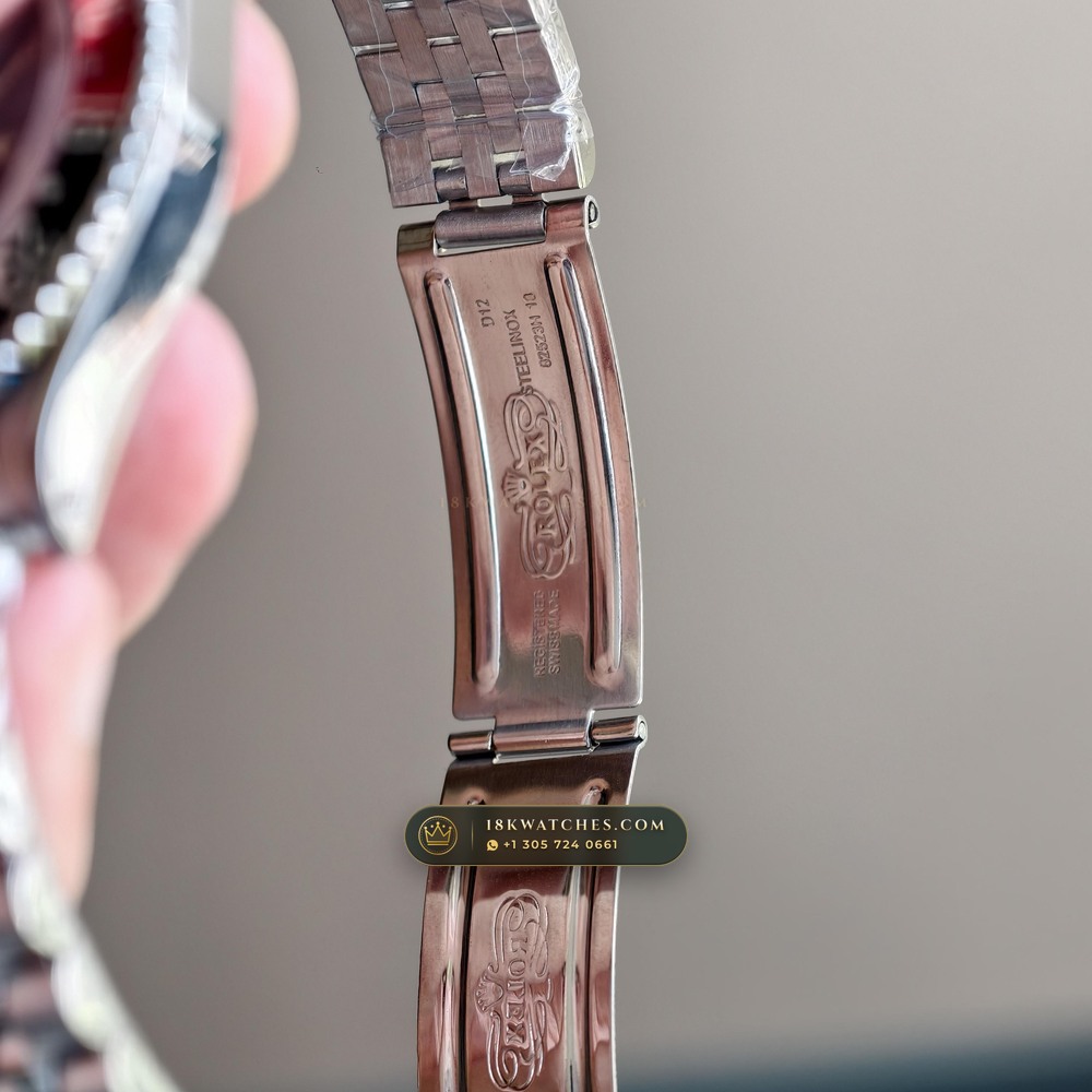 Rolex GMT-Master Vintage Coke Red & Black Bezel Ref. 1675 — Studio Gallery Plate IX in 904L Stainless Steel Custom Architecture (114.2g Verified Mass, Rolex Vintage Automatic Calibre)