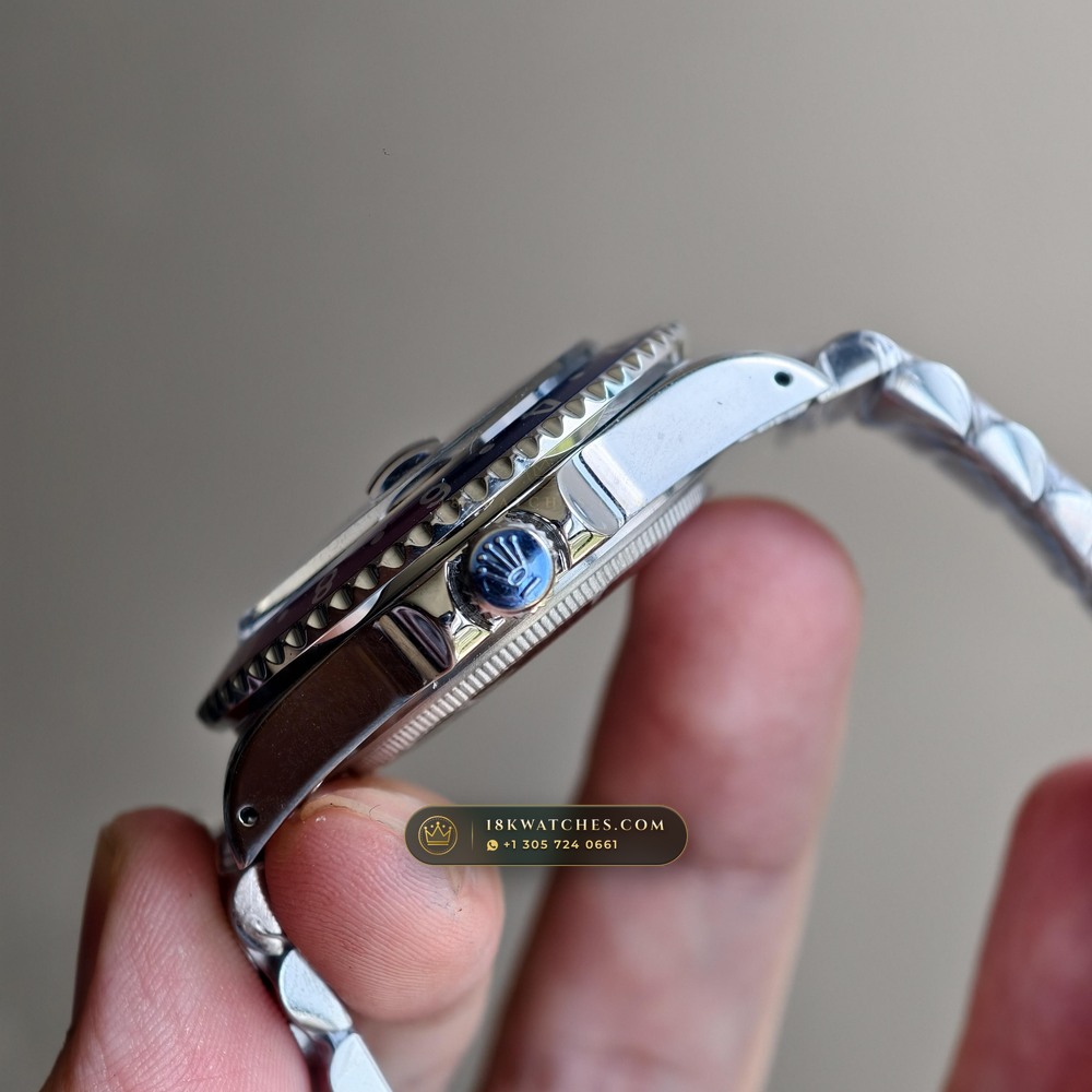 Rolex GMT-Master Vintage Ref. 1675 — Studio Gallery Plate V in 904L Stainless Steel Custom Architecture (113.9g Verified Mass, Rolex Vintage Automatic Calibre)