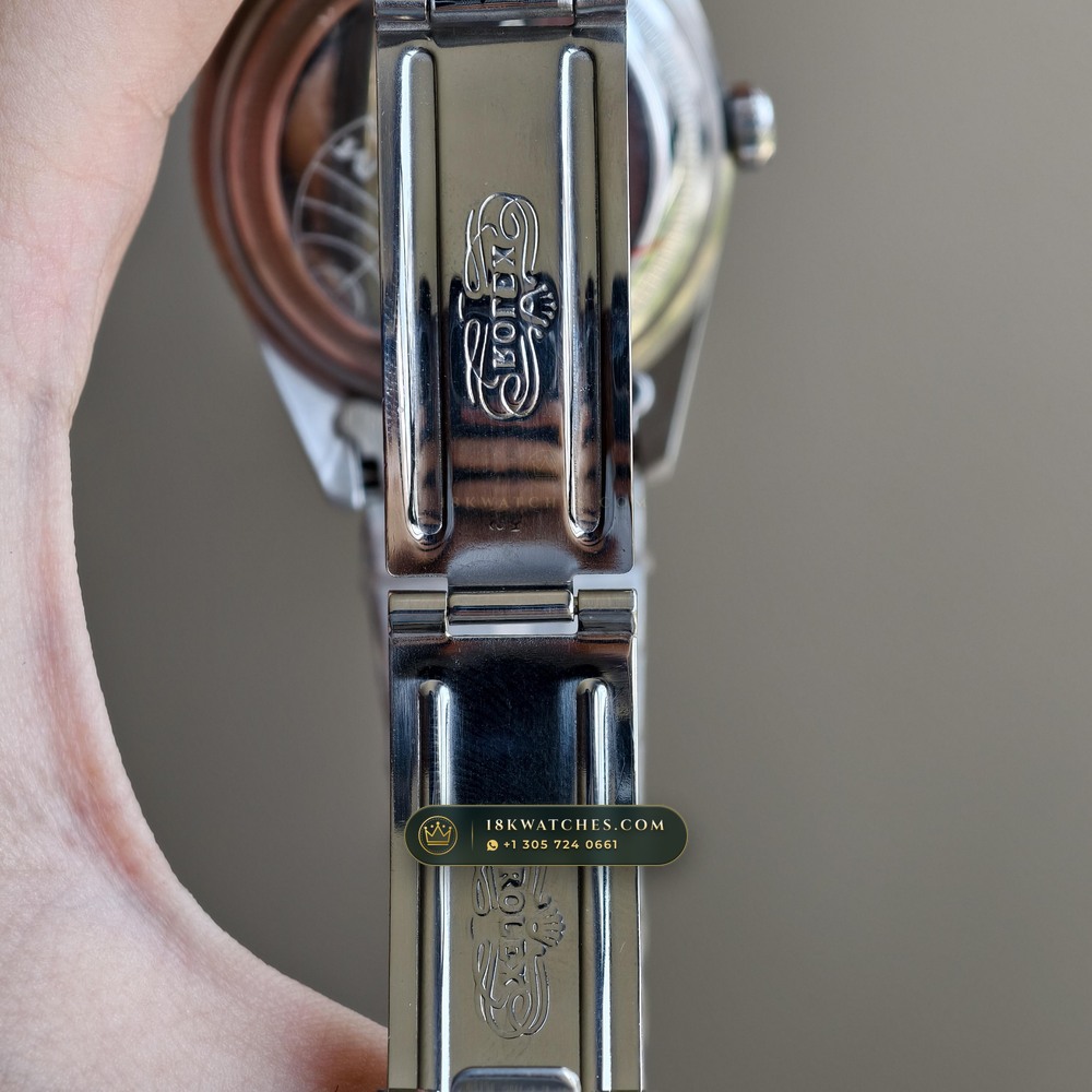 Rolex GMT-Master Vintage Ref. 1675 — Studio Gallery Plate VI in 904L Stainless Steel Custom Architecture (113.9g Verified Mass, Rolex Vintage Automatic Calibre)