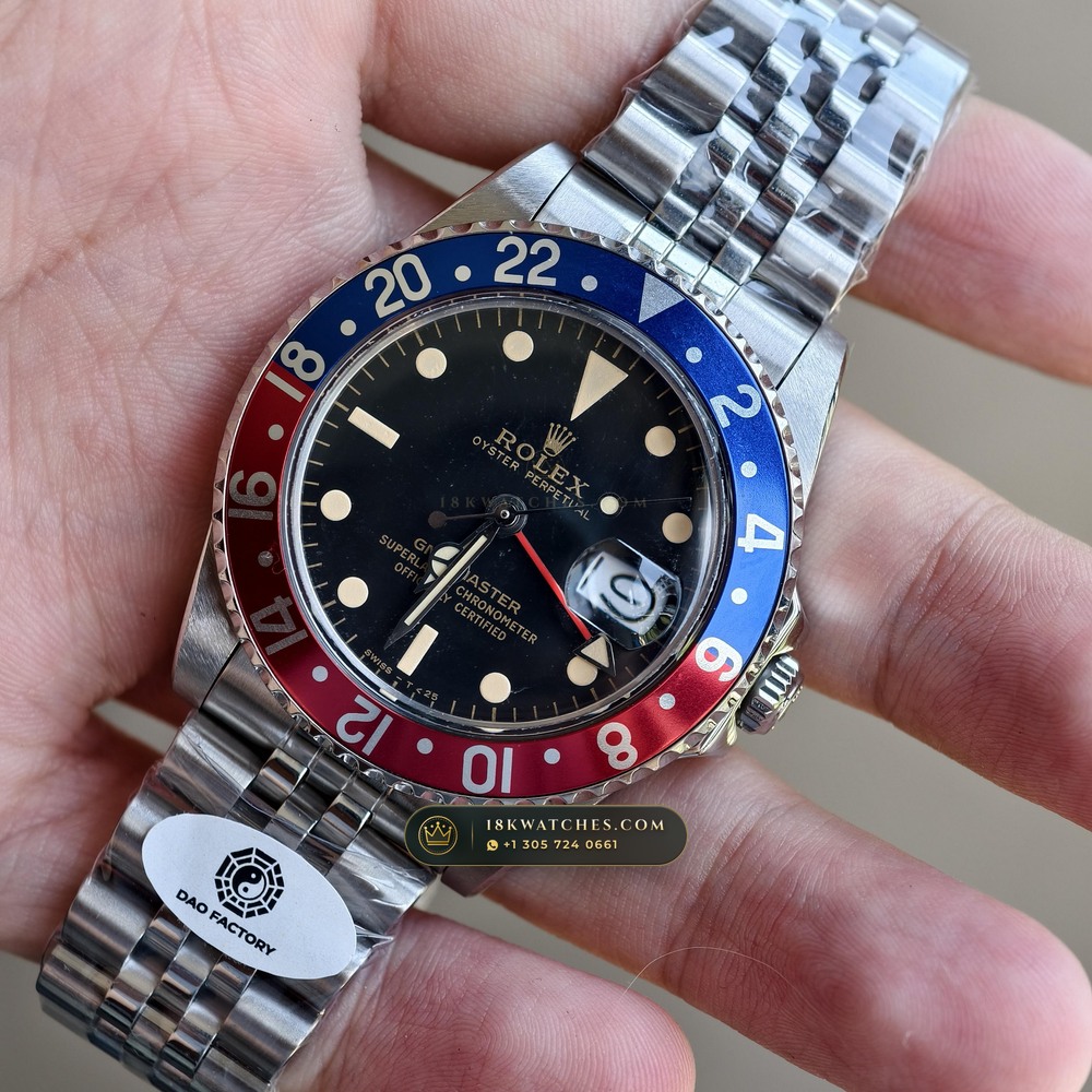 Rolex GMT-Master Vintage Pepsi Red & Blue Cerachrom Ref. 1675 — Studio Gallery Plate III in 904L Stainless Steel Custom Architecture (113.6g Verified Mass, Rolex Vintage Automatic Calibre)