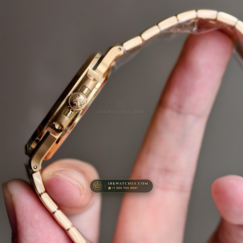 Patek Philippe Nautilus Self-Winding 18K Rose Gold Ref. 5711/1R-001 — Studio Gallery Plate V in 18K Rose Gold Au750 (186.3g Verified Mass, Patek Philippe Cal. 26-330 S C / Cal. 324 S C - 21K Gold Rotor)